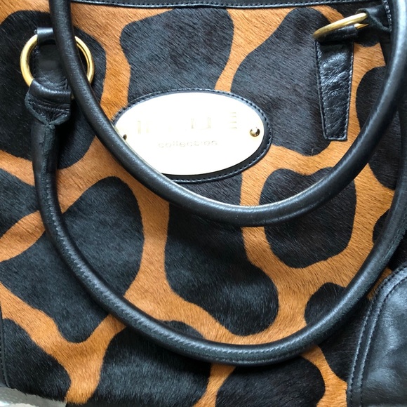 CLOSET CLOSEOUT SALE!! INNUĒ Animal Print Satchel - Picture 6 of 8
